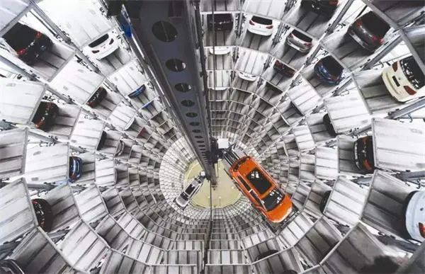 Motor vehicle digital transformation Цифровая трансформация автомобилей