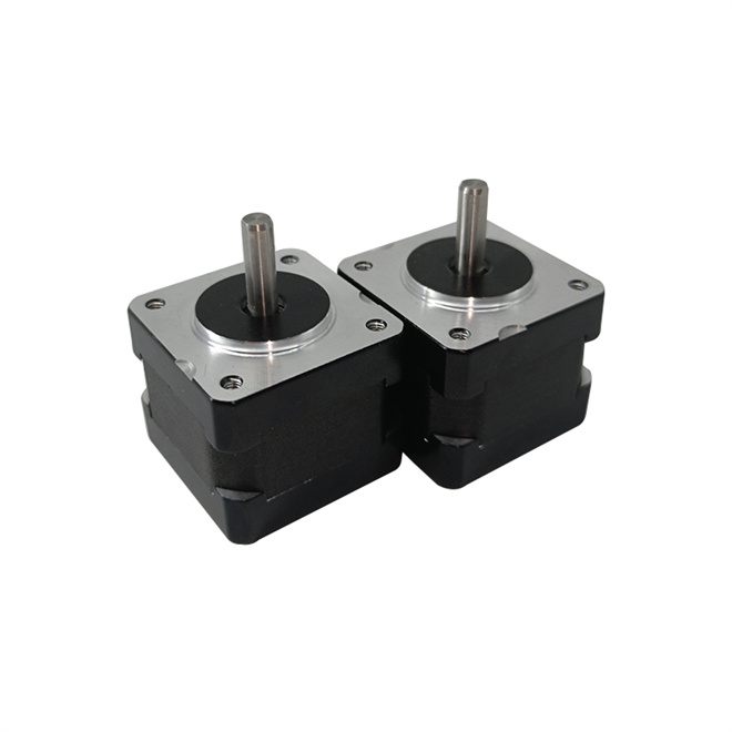 NEMA 14 35×35 мм 0,68 A 1,8 ° 0,6 Нм Гибридный шаговый двигатель